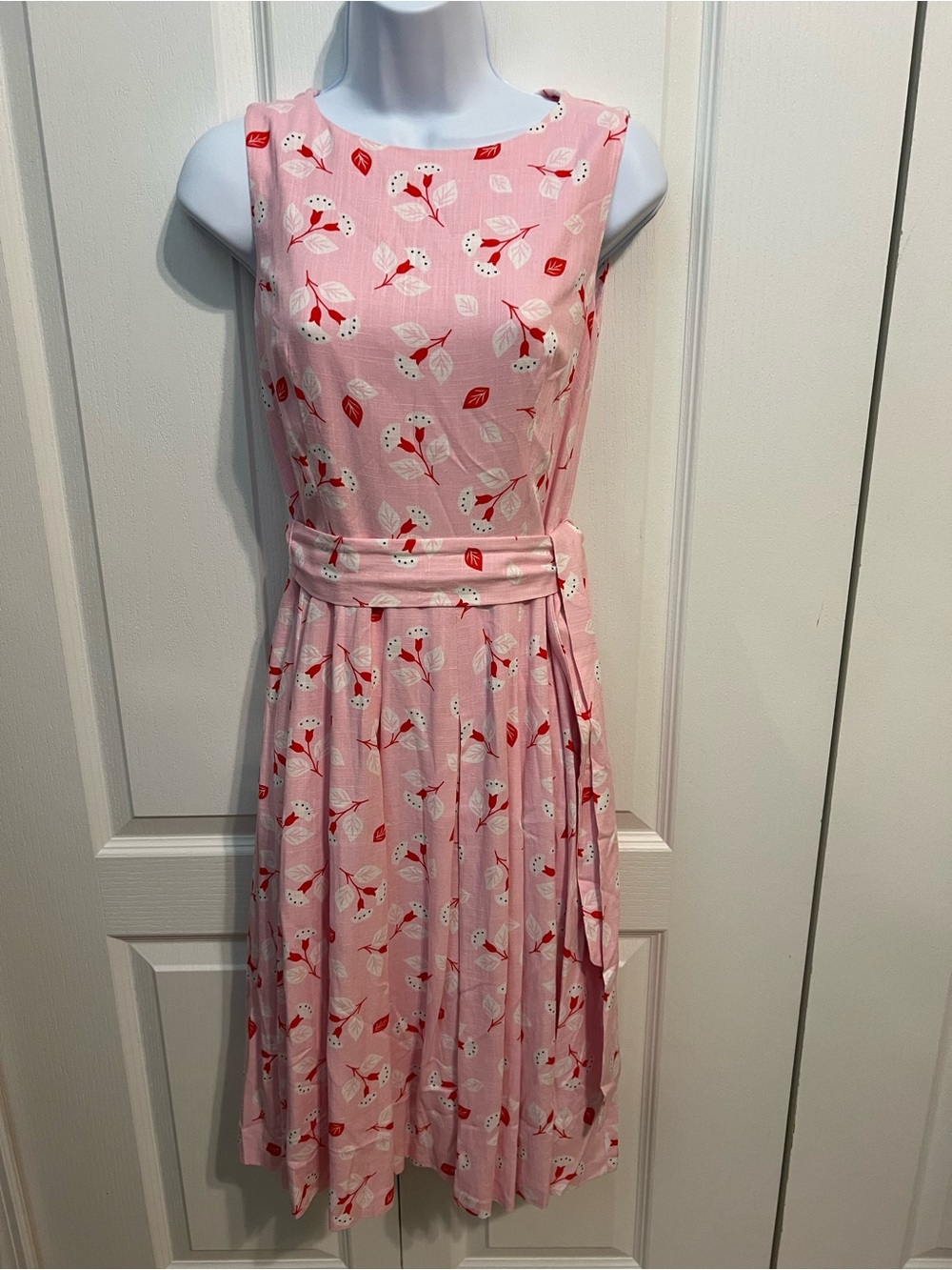NWT Anne Klein Pink Floral Sleeveless Belted Dress